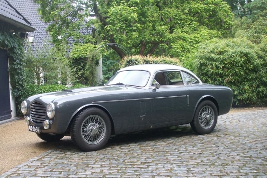 Salon Privé Concours celebrates La Dolce Vita this month at Blenheim Palace