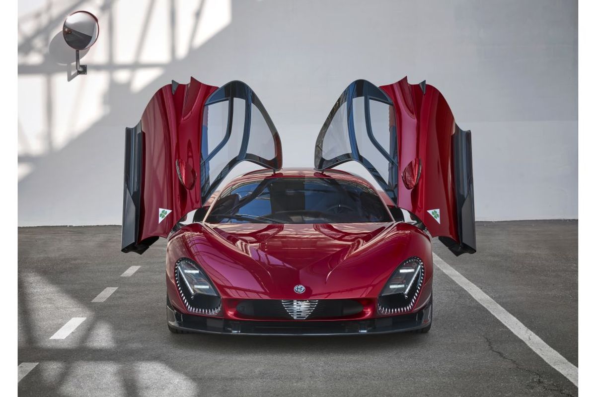 Alfa Romeo 33 Stradale: daring to dream