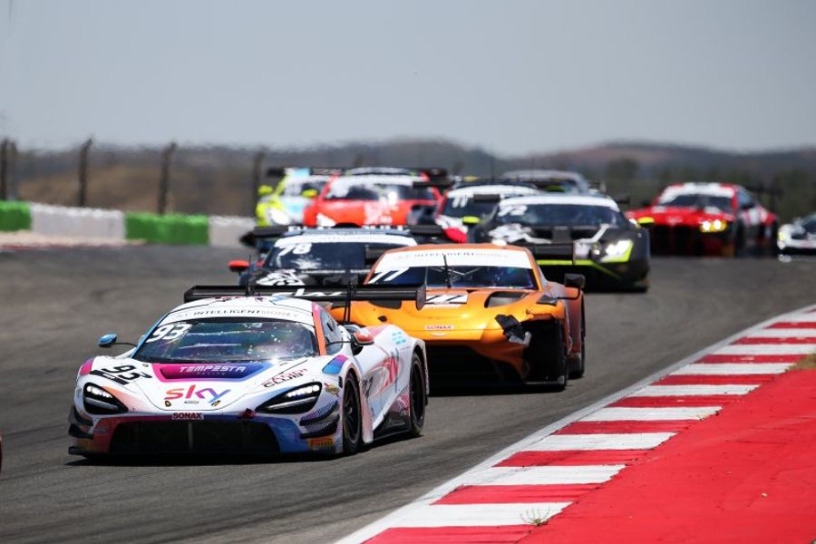 British GT Championship leaders eyeing early titles 