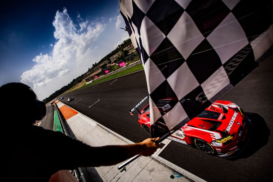 Vanthoor and Weerts return to winning ways in GT World Challenge Europe