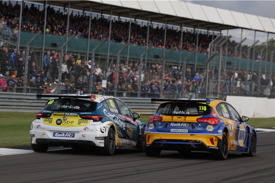 Hill, Sutton and Turkington share Silverstone BTCC wins