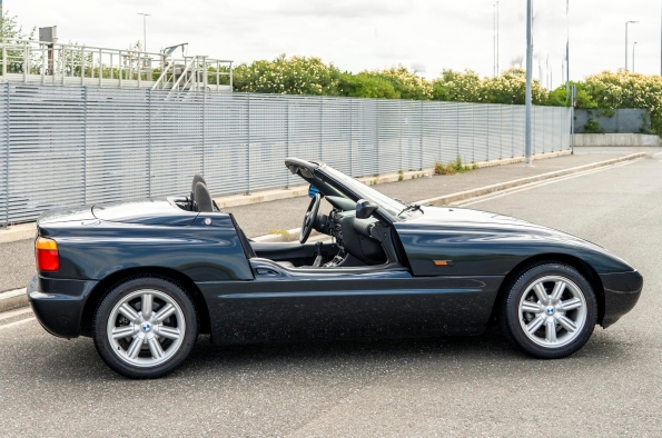 Sliding Doors: 5,800 mile BMW Z1 @ Car & Classic online auction ...