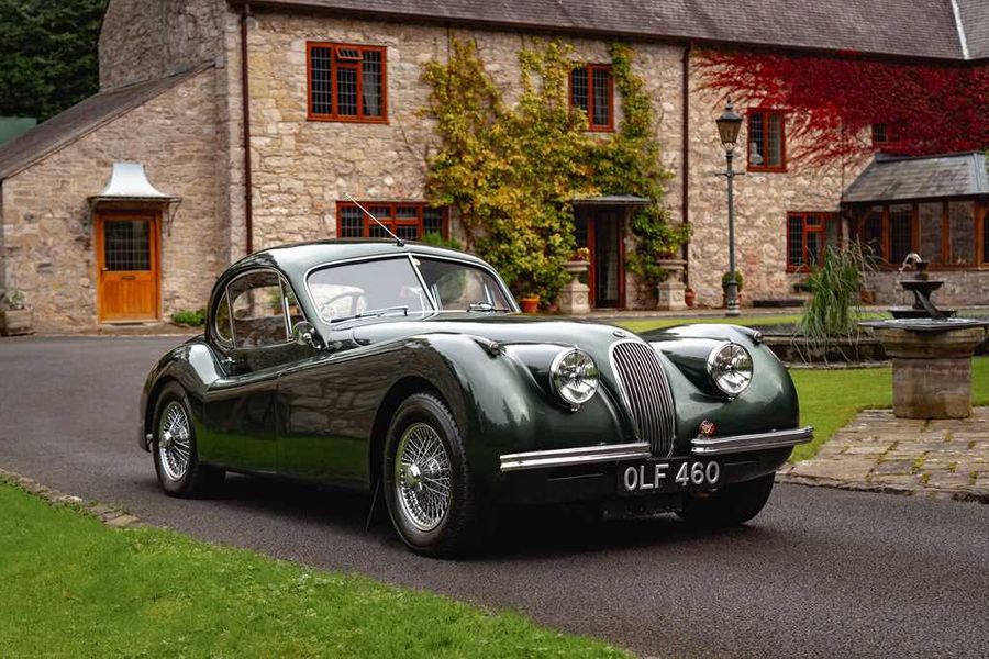 Female racer Patsy Burt’s Jaguar XK120 joins H&H Pavilion Gardens auction