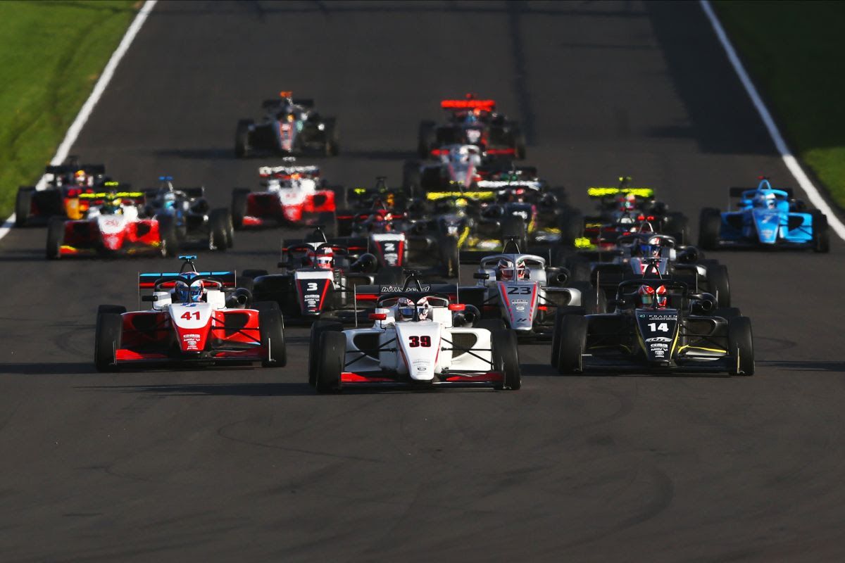 Voisin crowned GB3 Champion at Donington