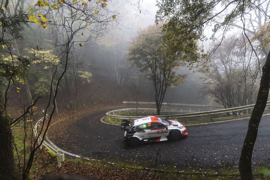 Evans leads home Toyota 1-2-3 on Rally Japan