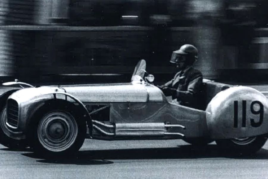 Mid-century sports car icons @ H&H Classics Buxton auction