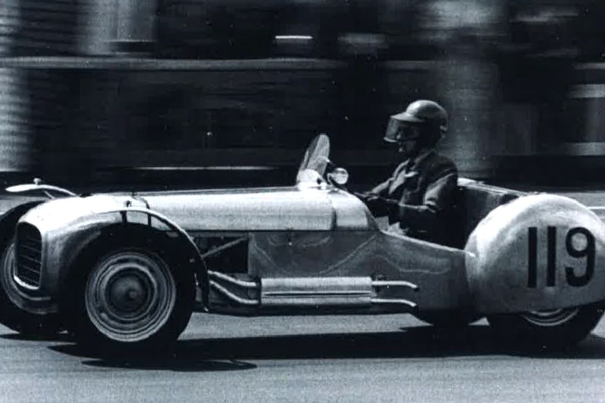 Mid-century sports car icons @ H&H Classics Buxton auction