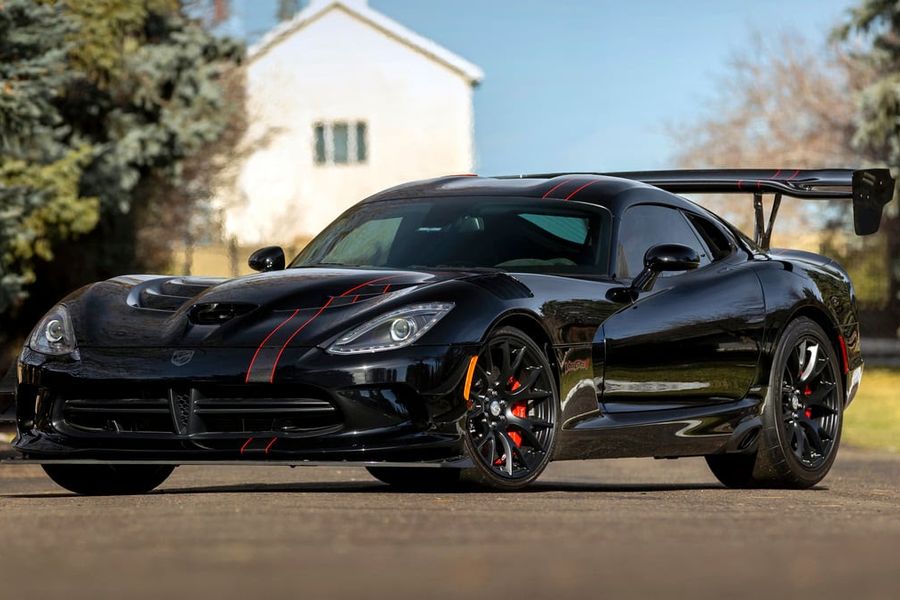 2017 Dodge Viper ACR VoooDoo II Edition at Mecum Glendale