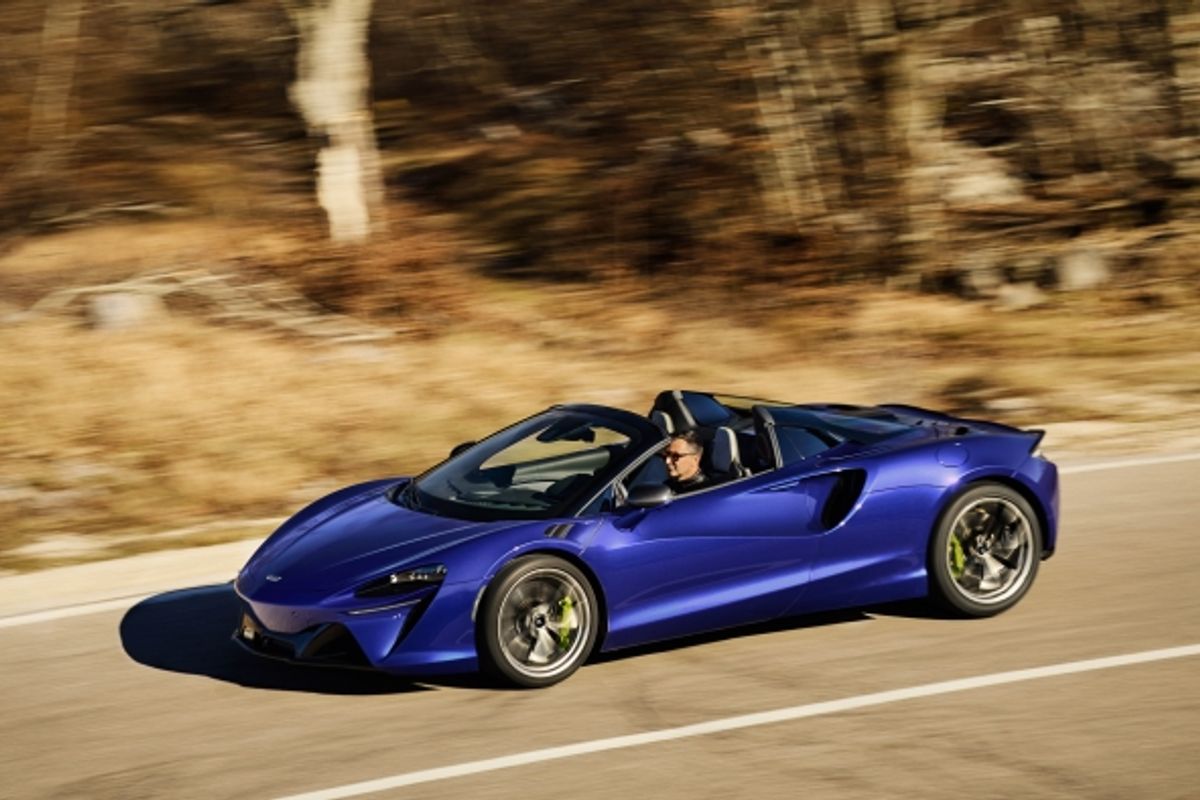 New McLaren Artura Spider: High-Performance Hybrid convertible