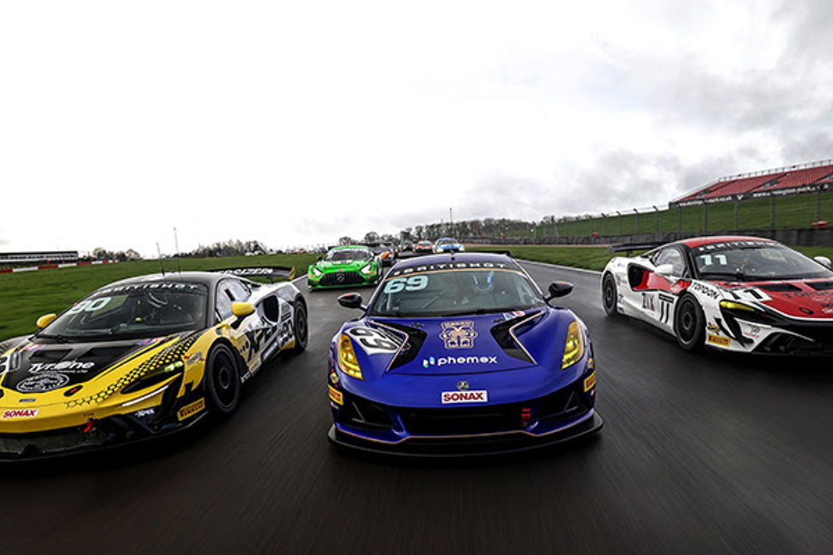 Capacity 36-car field for British GT’s Easter season opener
