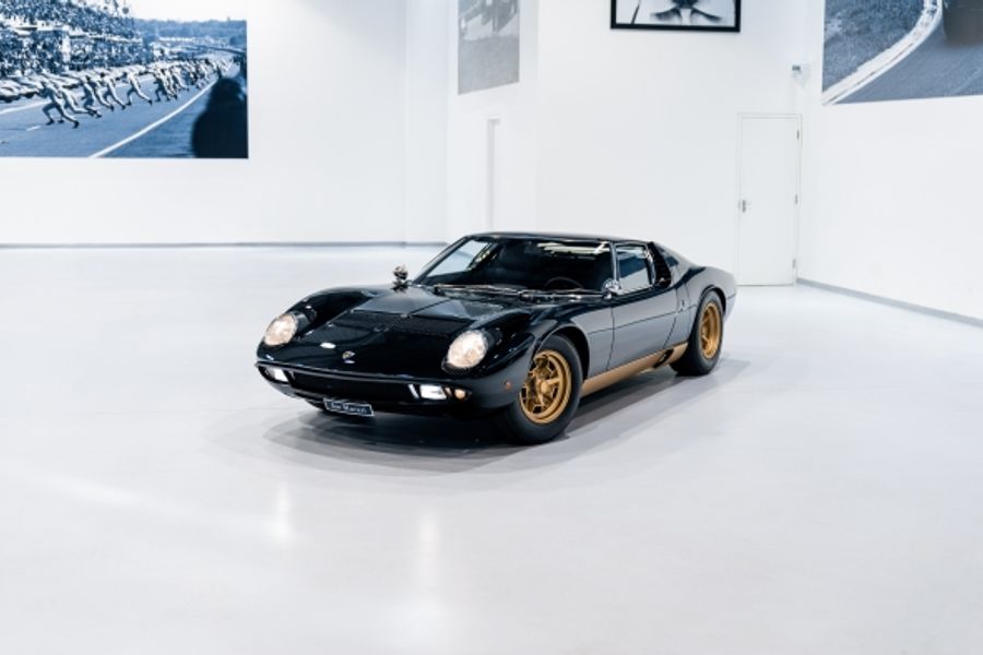 Joe Macari returns to Salon Prive with a spectacular five car line-up