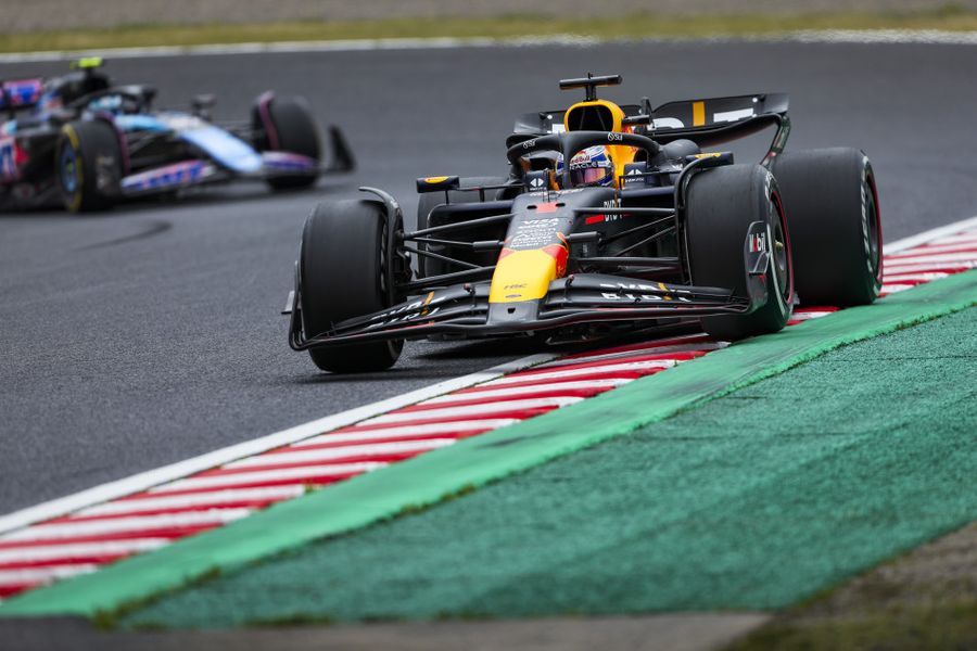 Verstappen lead a Red Bull 1-2 in Japanese GP  opening practice 