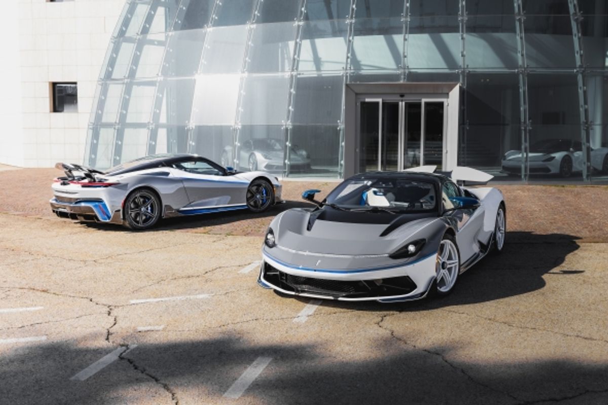 Automobili Pininfarina bespoke twin hypercars: Reversario & Anniversario